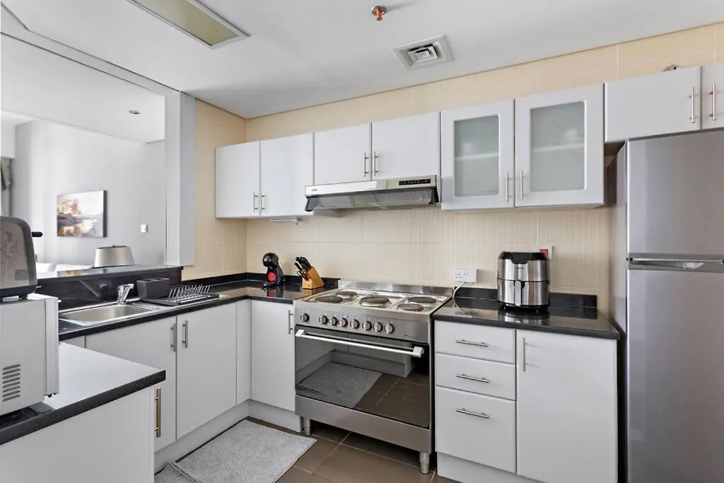 Urban Luxury Furnished 1 Bhk With Gym And Pool Access Apartment Dubai