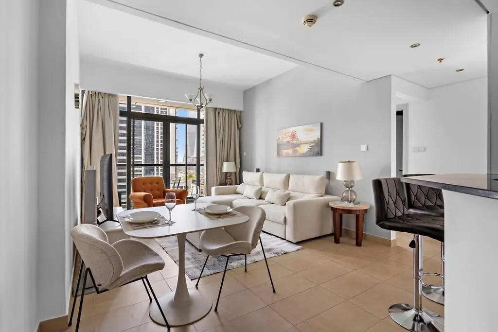 Urban Luxury Furnished 1 Bhk With Gym And Pool Access Apartment Dubai United Arab Emirates